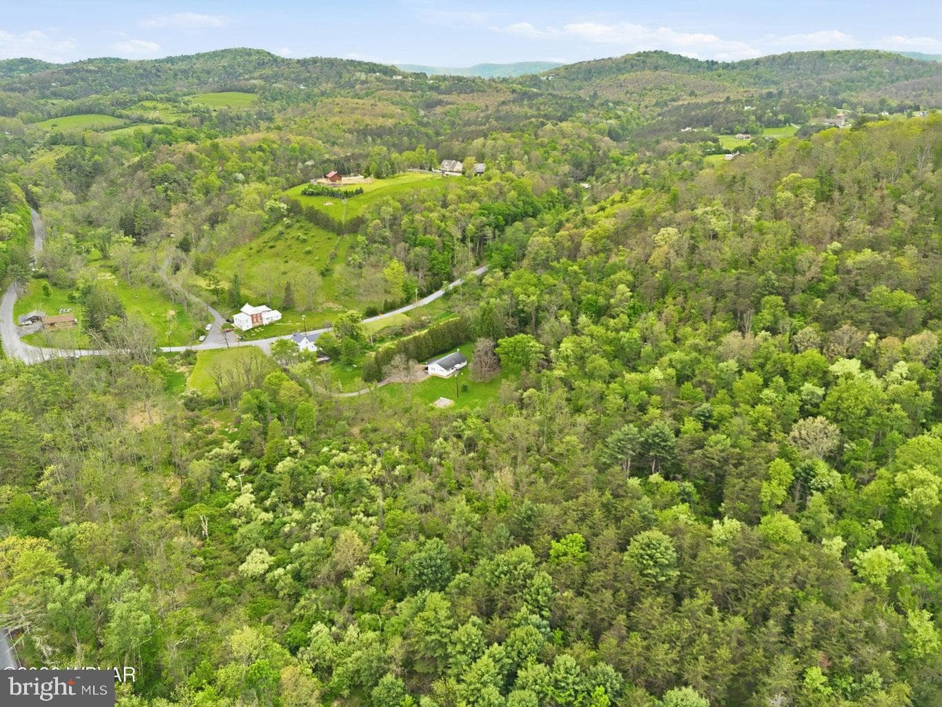 848 Hunter Run Road photo 7