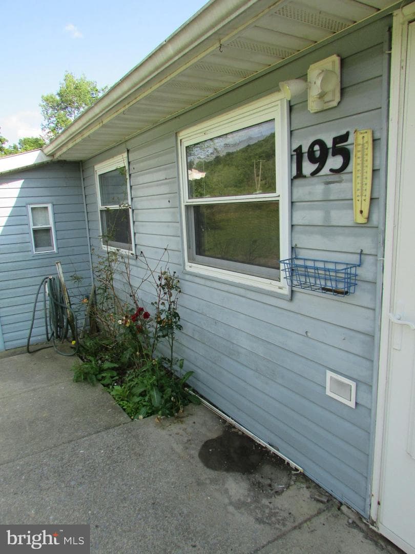 195 Shady Dell Road photo 6