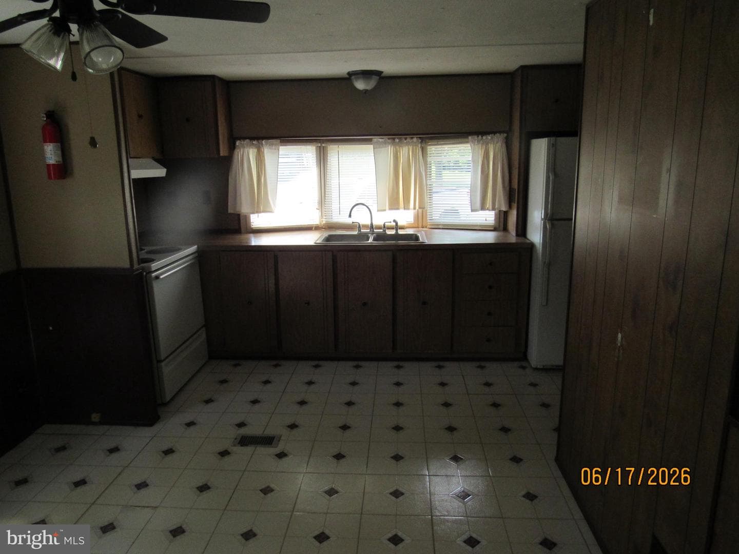 32 Ash Street photo 3