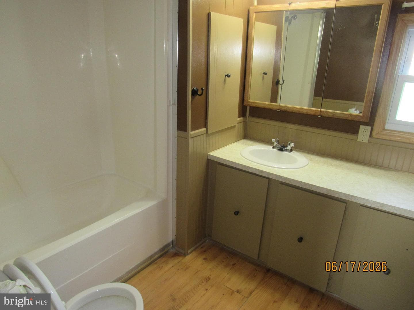 32 Ash Street photo 6