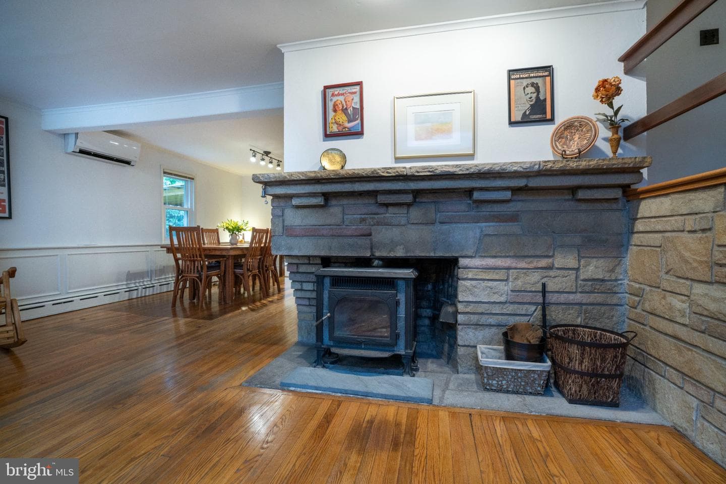 1132 S Garner Street photo 6