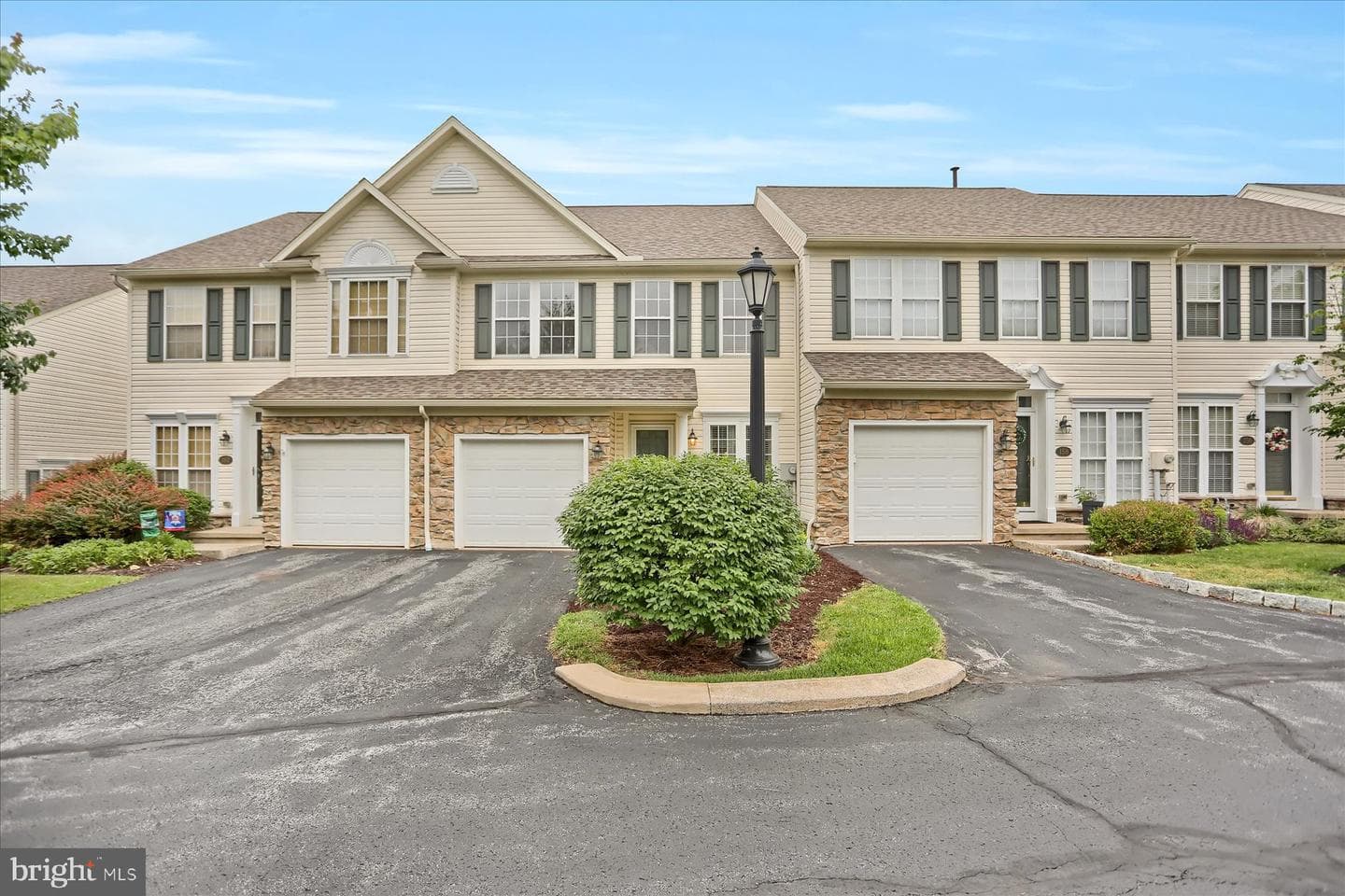 160 Scenery Court, State College