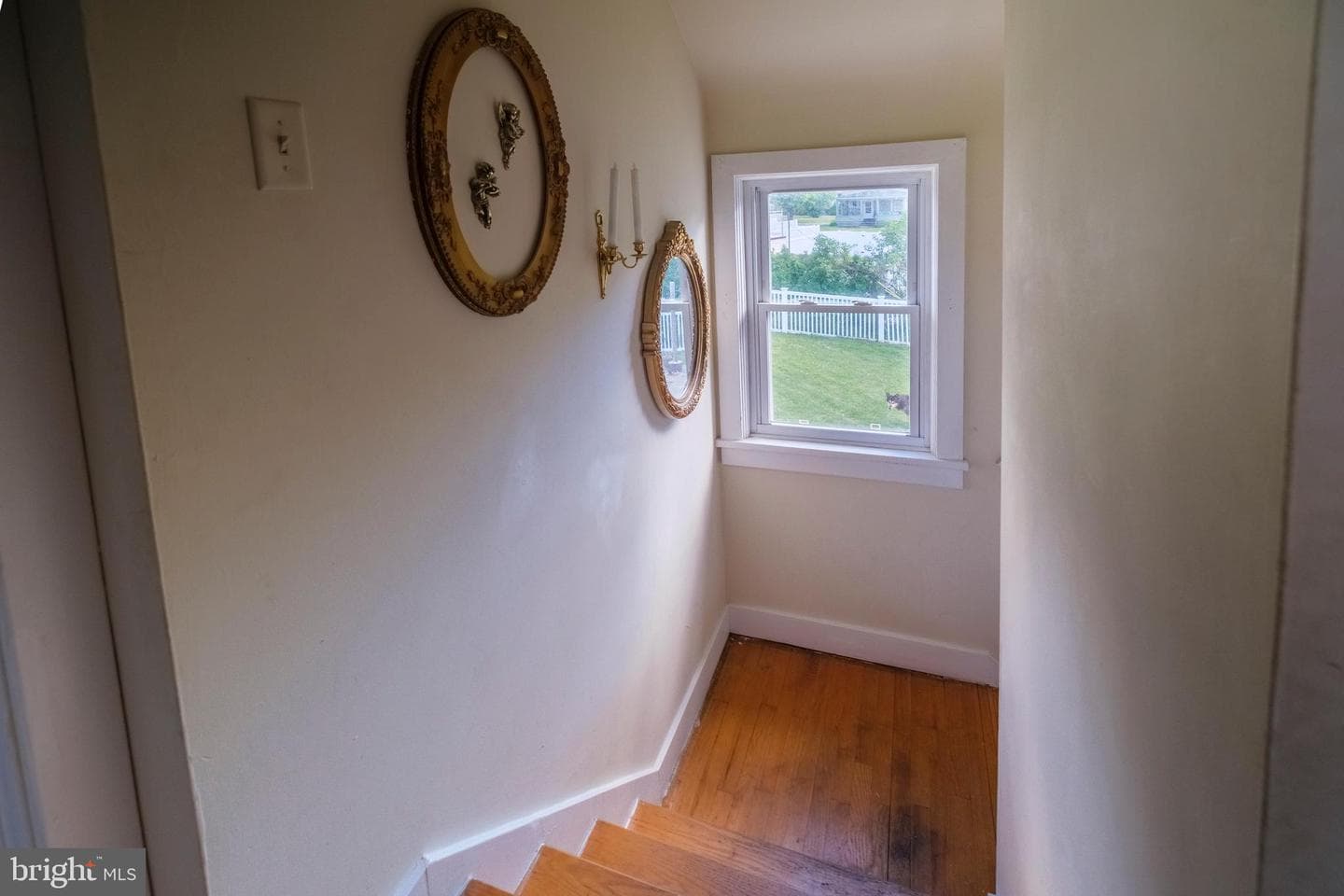 208 Sheffield Street photo 17