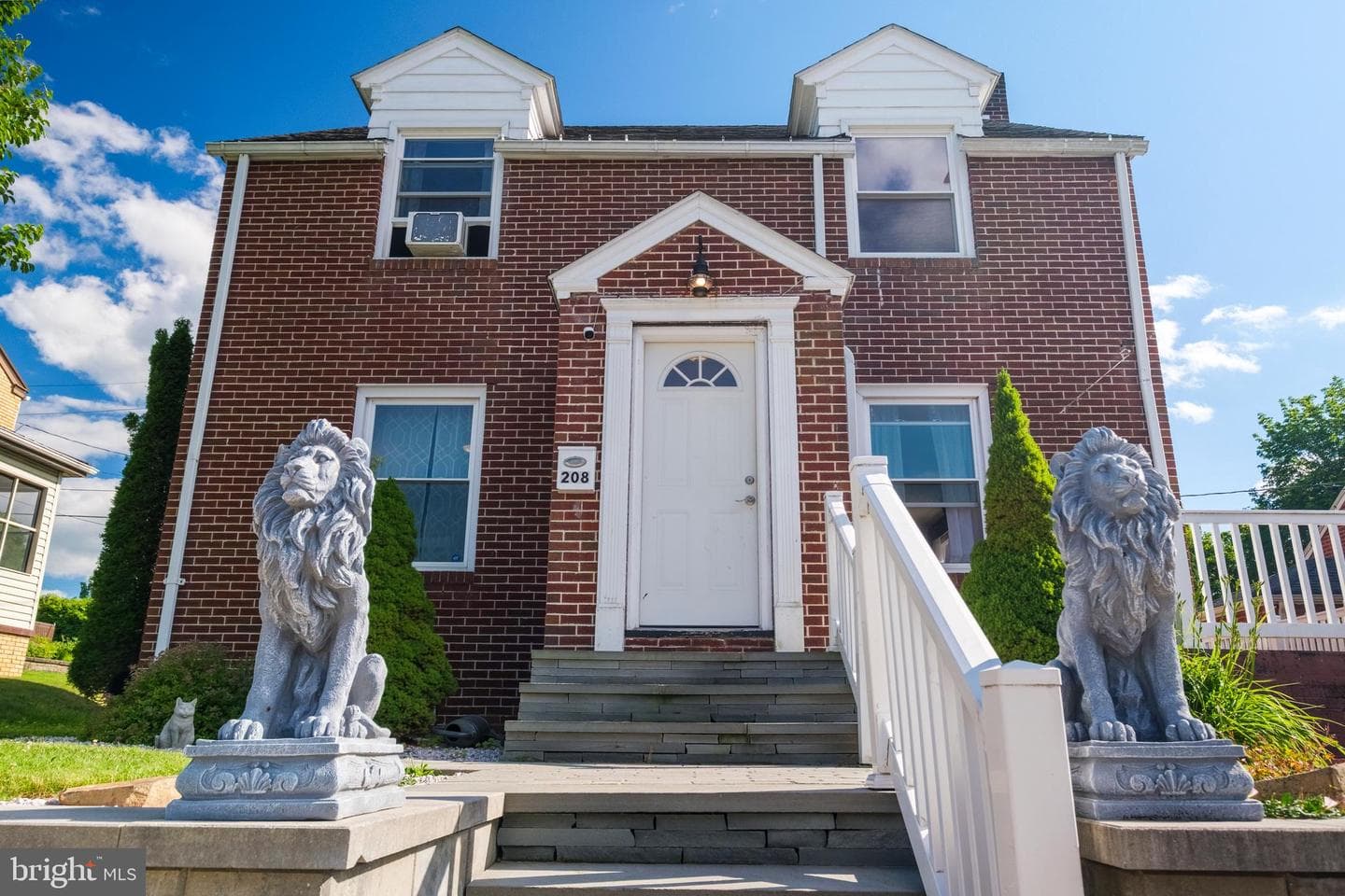 208 Sheffield Street photo 39