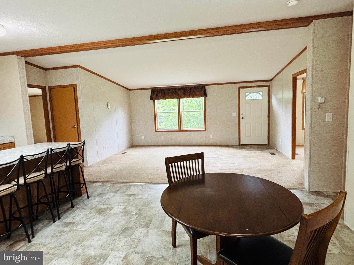 107 E Park Avenue photo 3