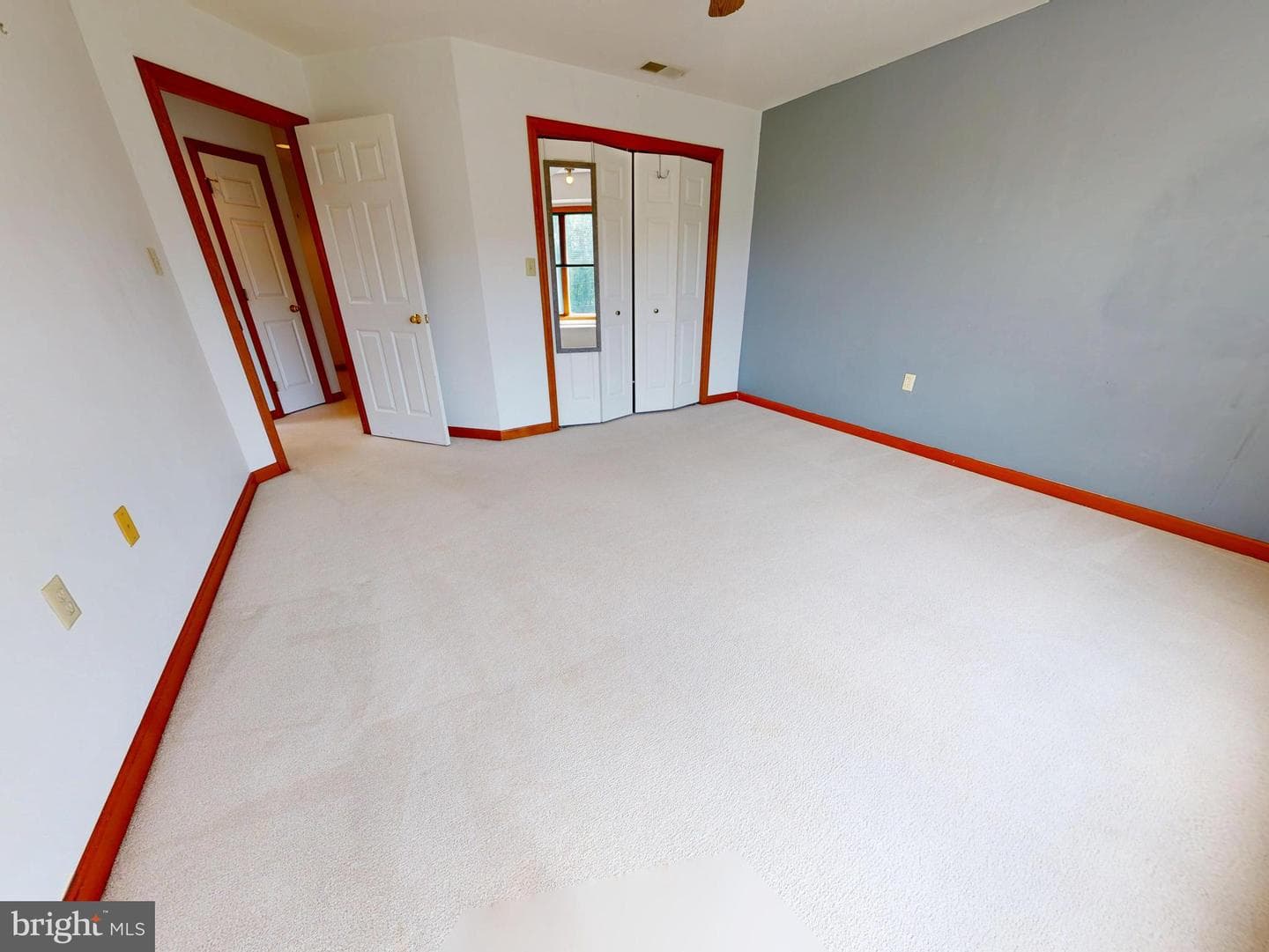 405 Houtz Lane photo 27