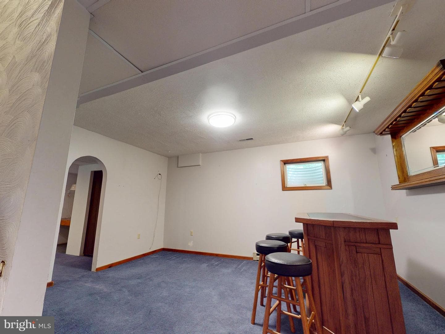 405 Houtz Lane photo 29