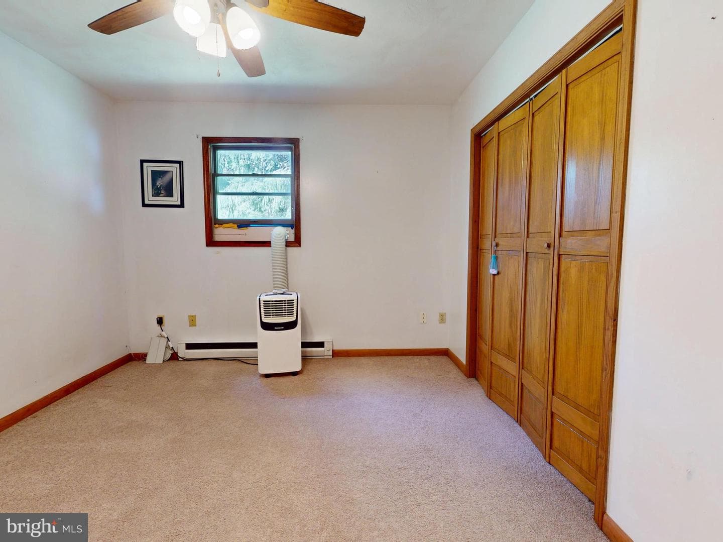 405 Houtz Lane photo 52