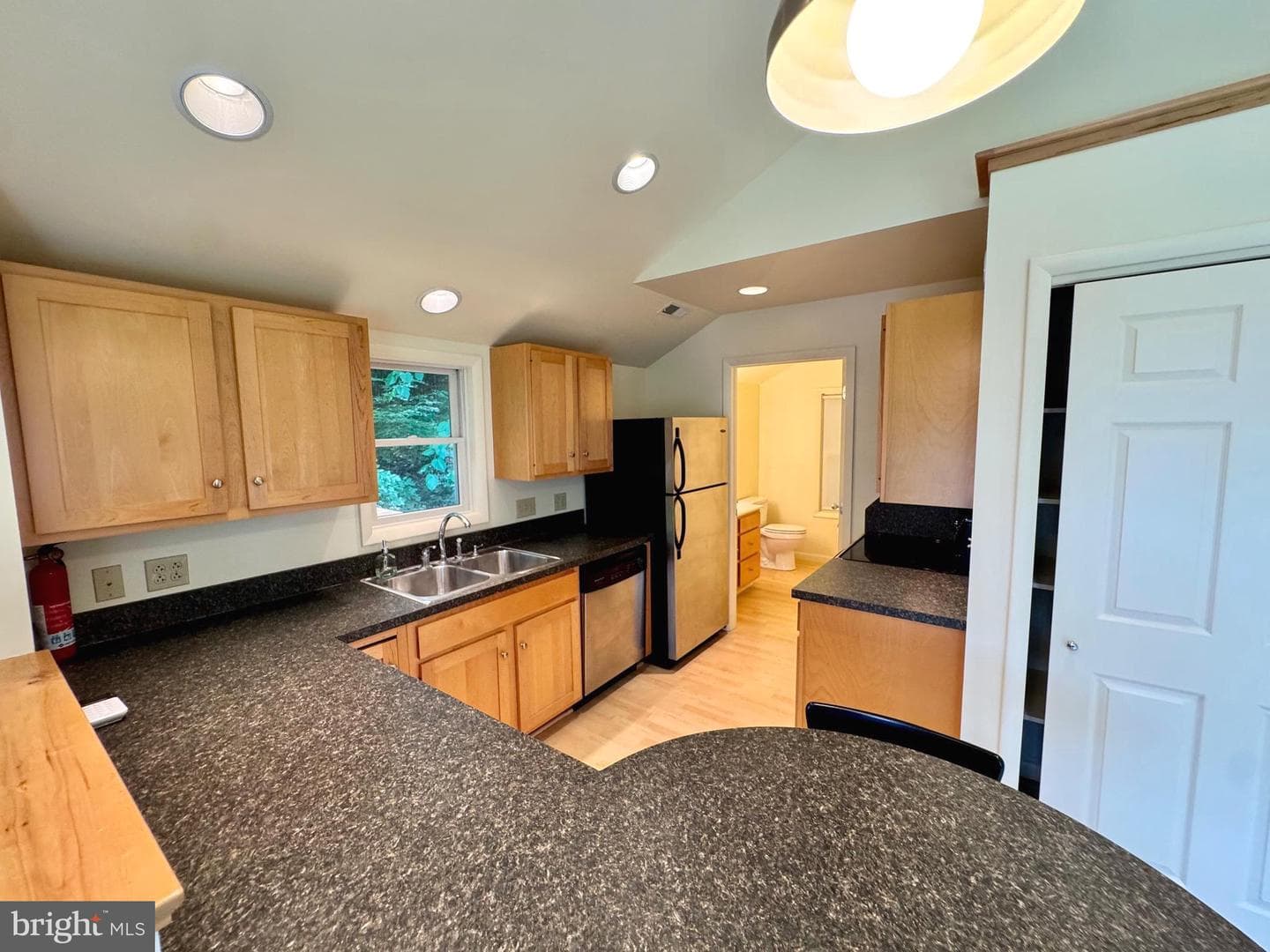 159 Lower Grandview Road photo 37
