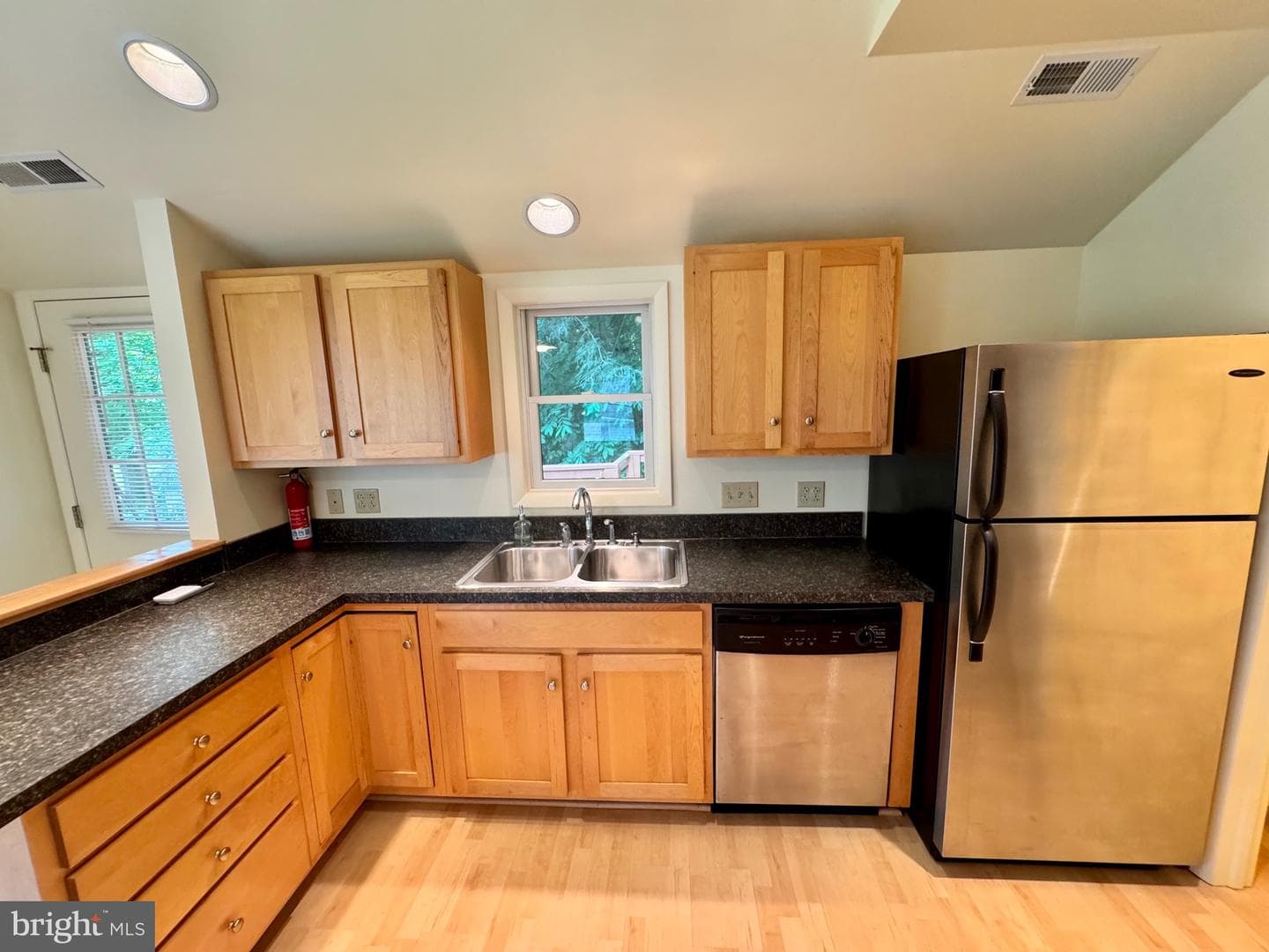 159 Lower Grandview Road photo 38