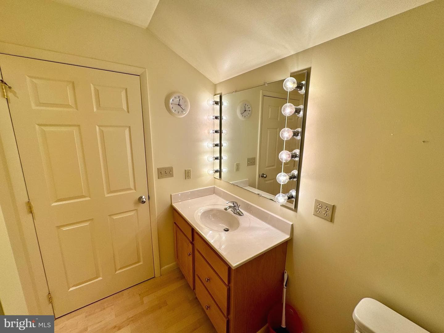 159 Lower Grandview Road photo 42