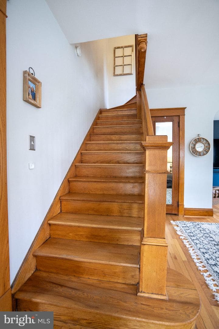 412 E Curtin Street photo 19