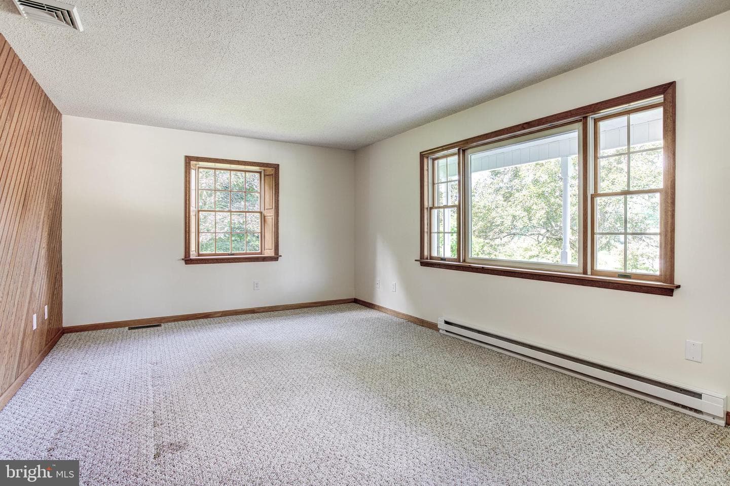 443 Stevenson Rd photo 11