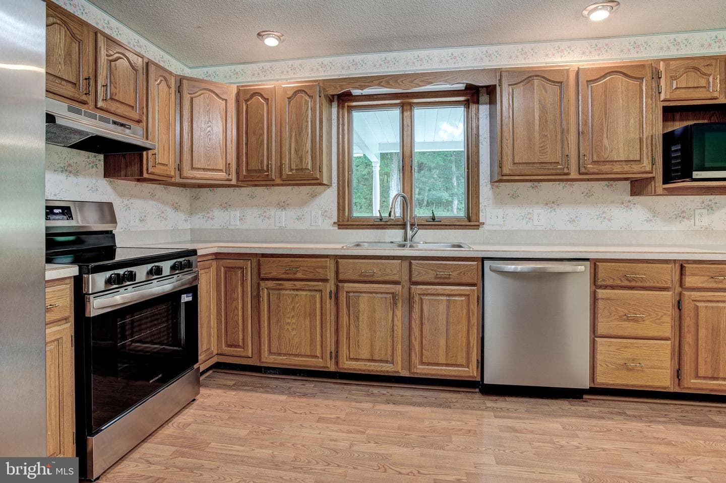 443 Stevenson Rd photo 26