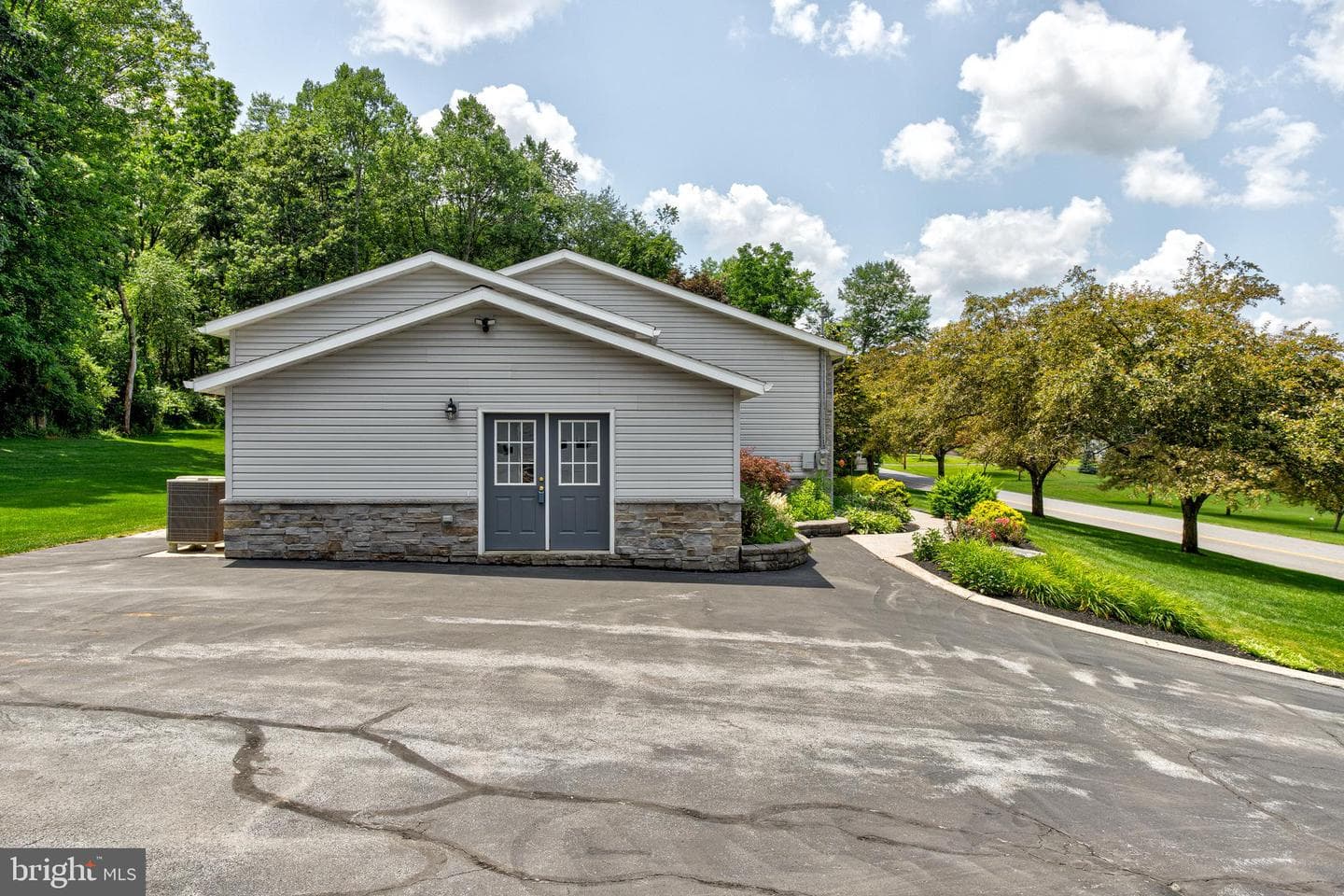 443 Stevenson Rd photo 45