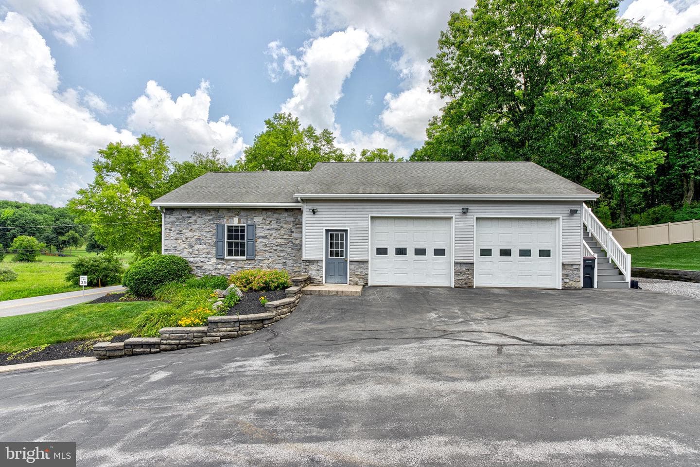 443 Stevenson Rd photo 46