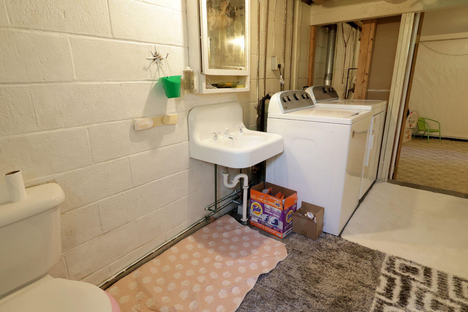 1455 Ash Ave photo 18