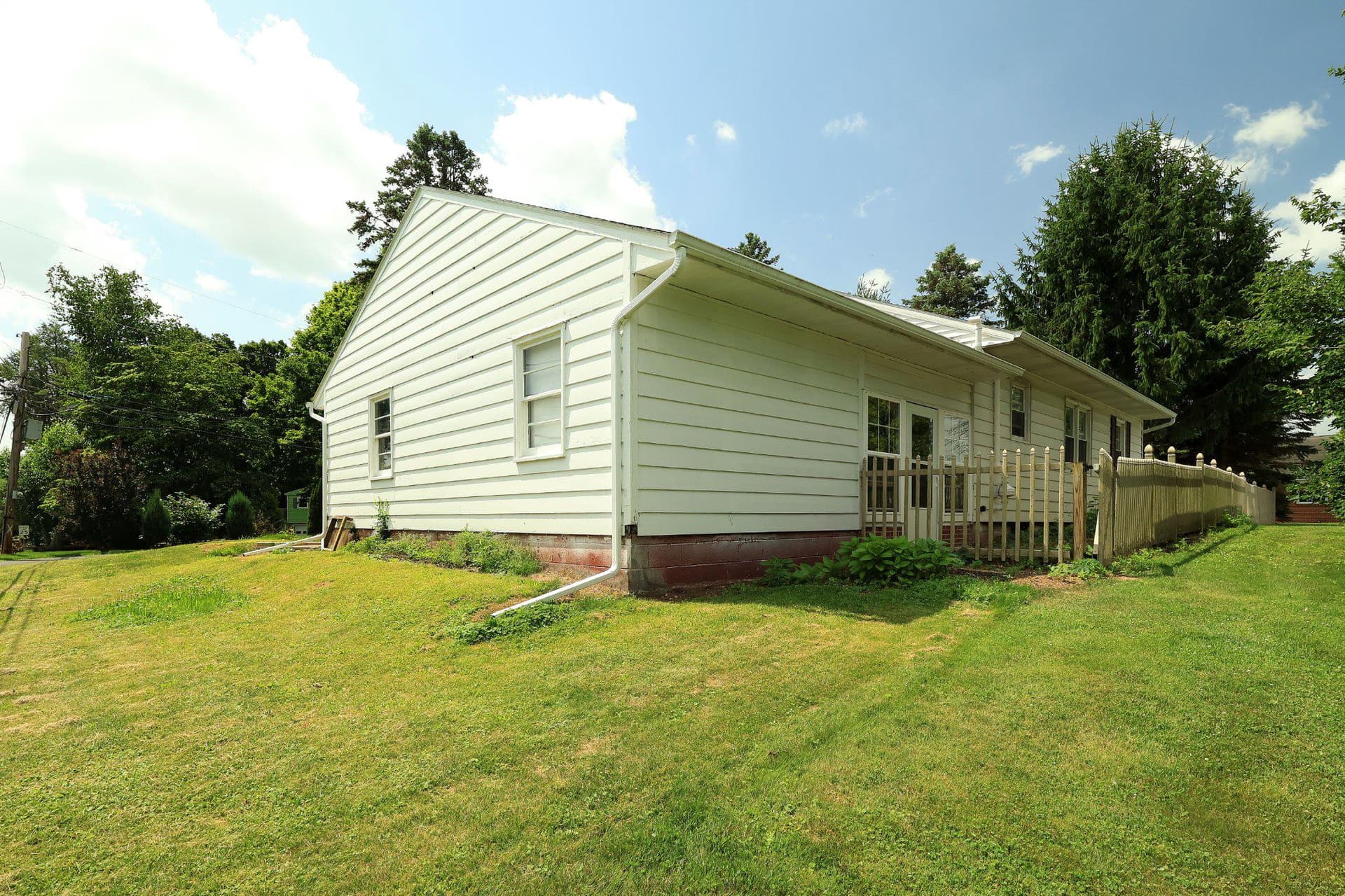 1455 Ash Ave photo 29