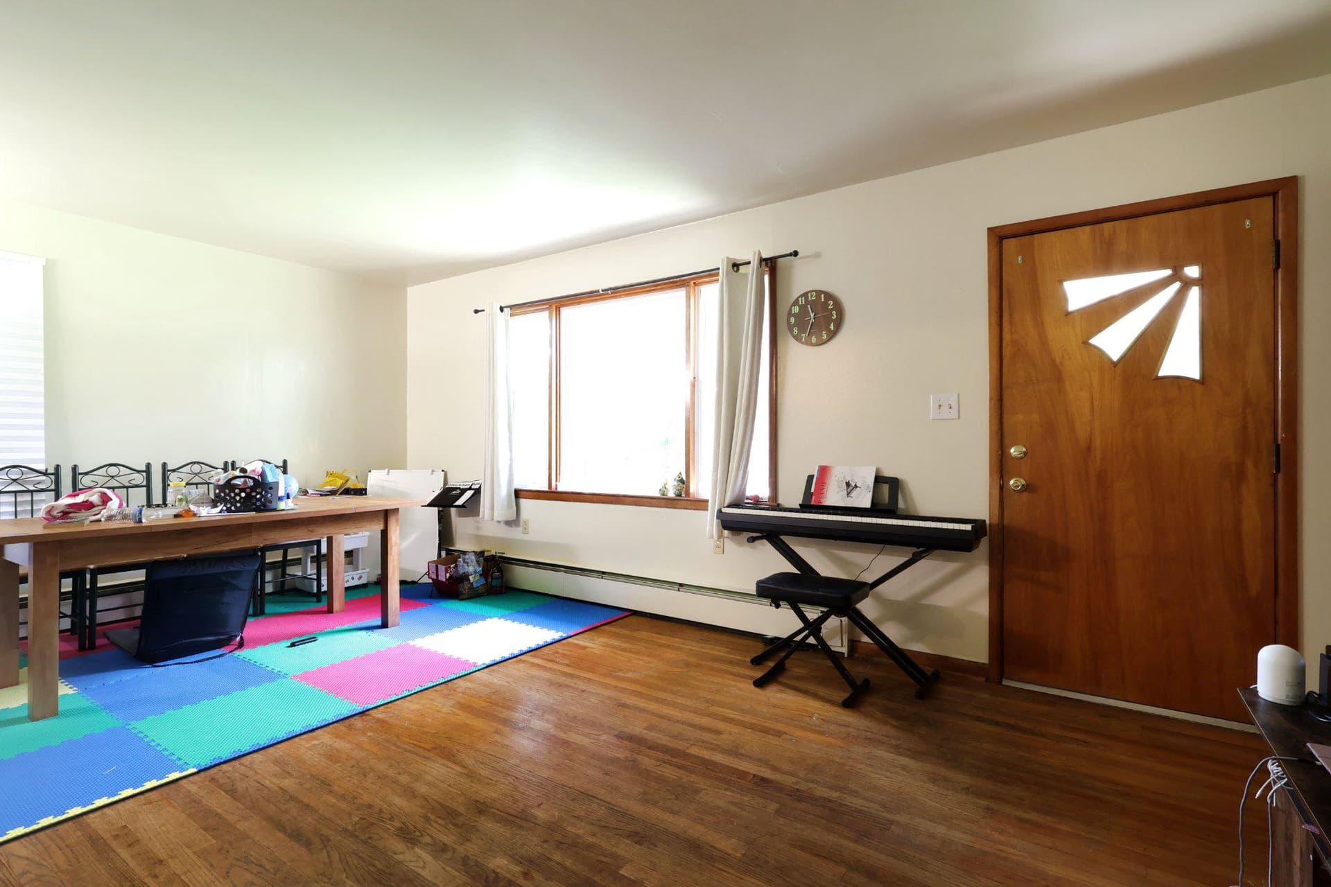 1455 Ash Ave photo 4