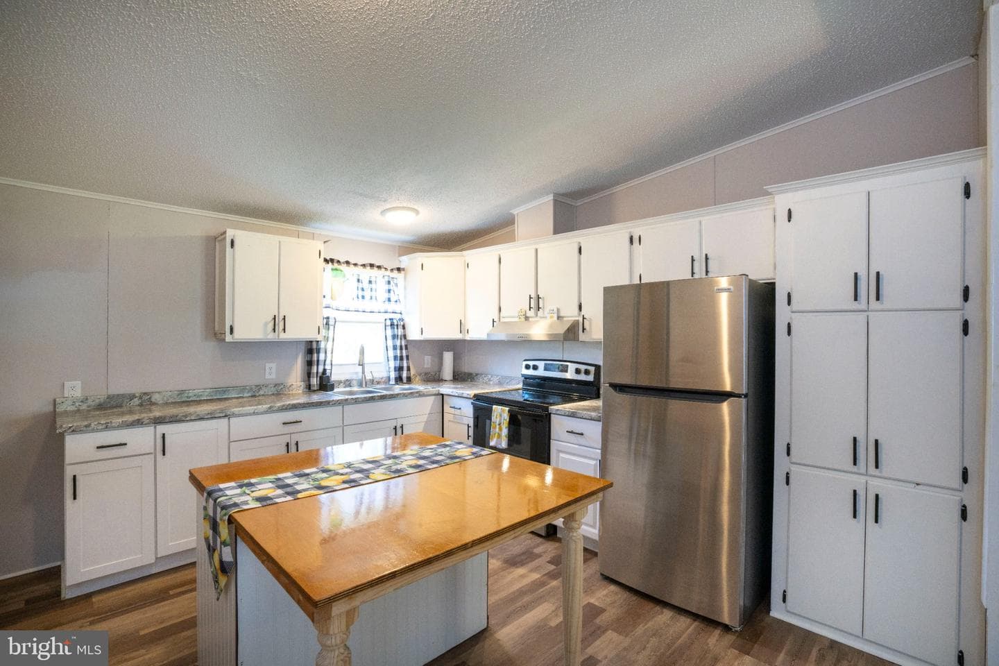 282 Circle Road photo 5