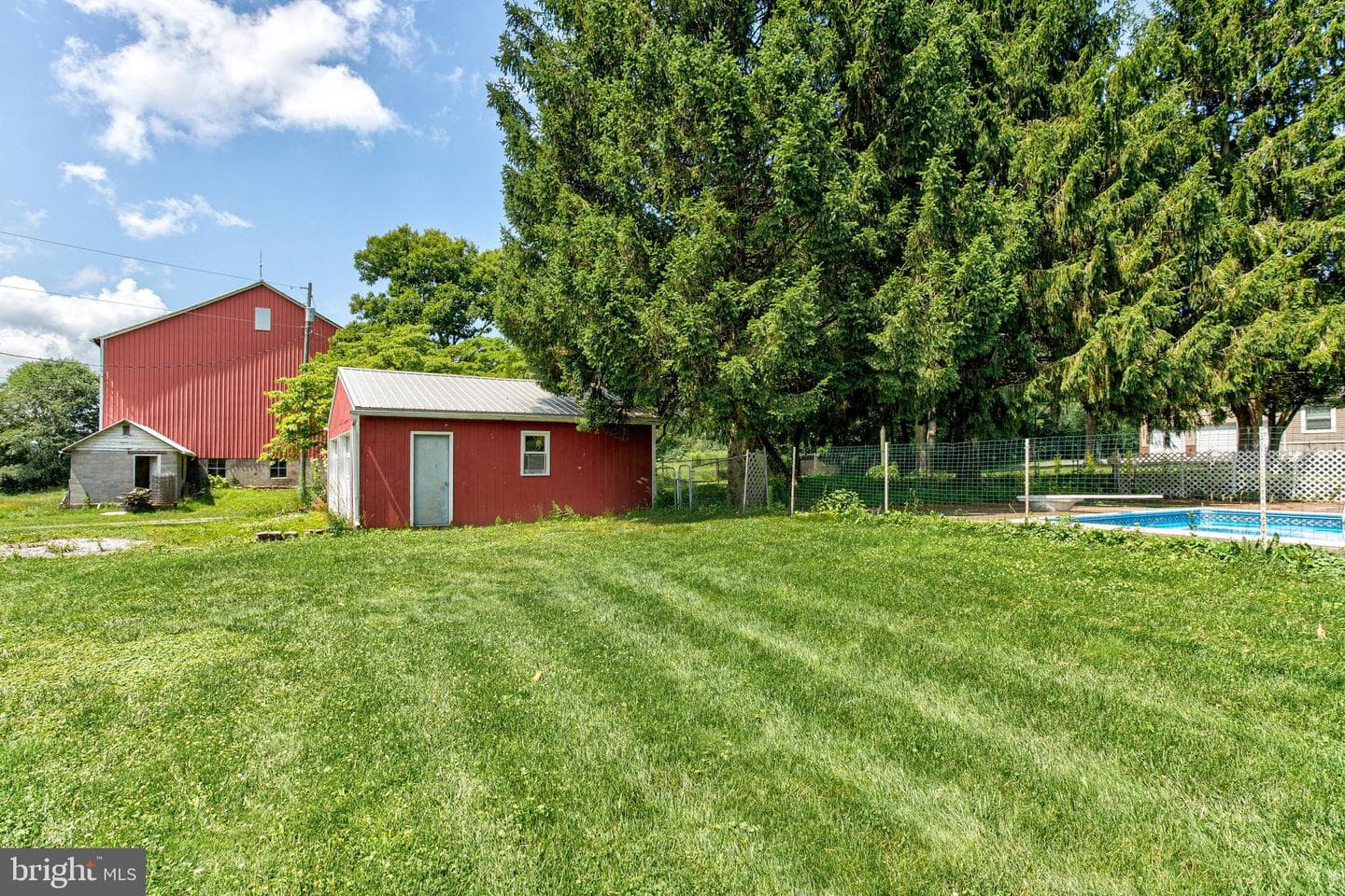 151 Homestead Lane photo 38