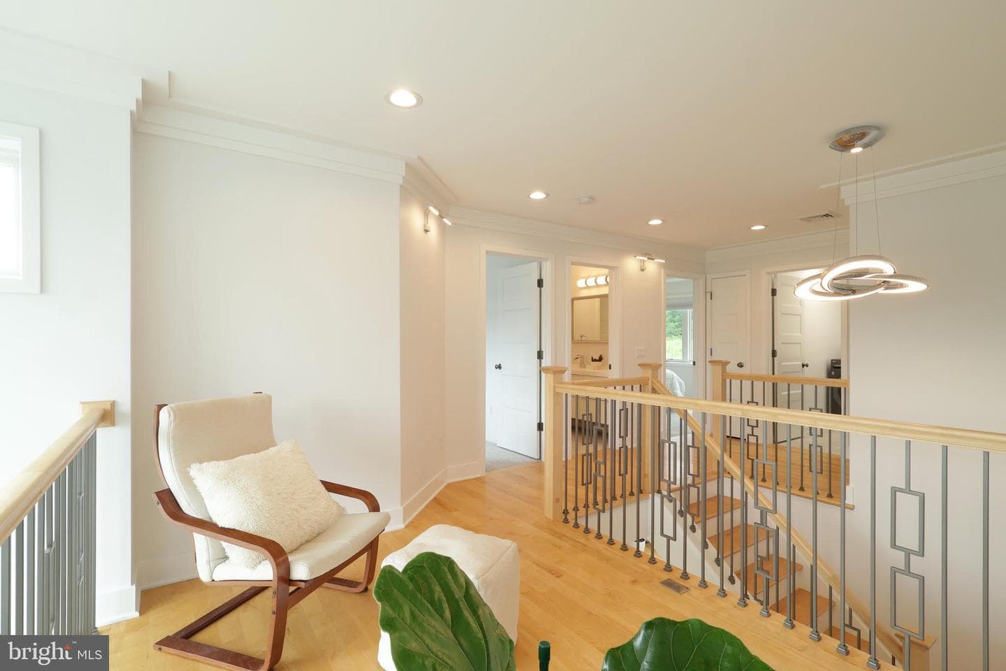 233 Derek Drive photo 35