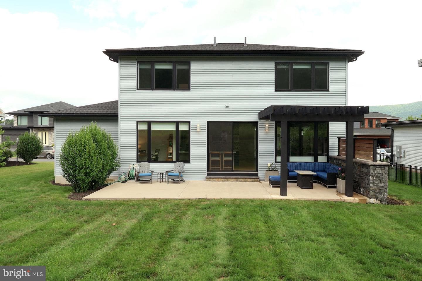 233 Derek Drive photo 60