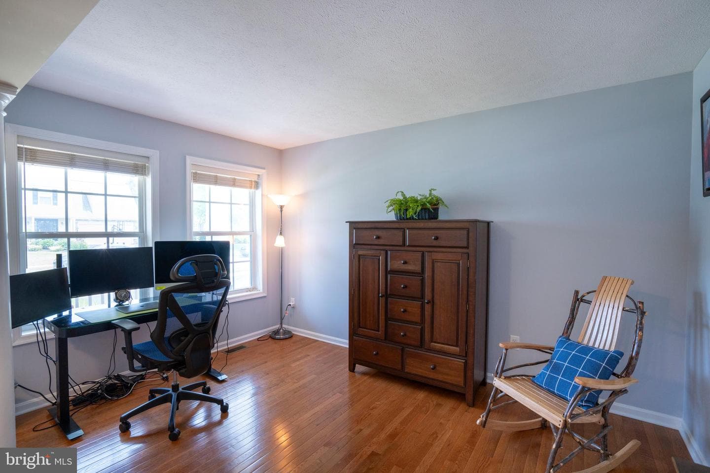 144 Garret Way photo 11