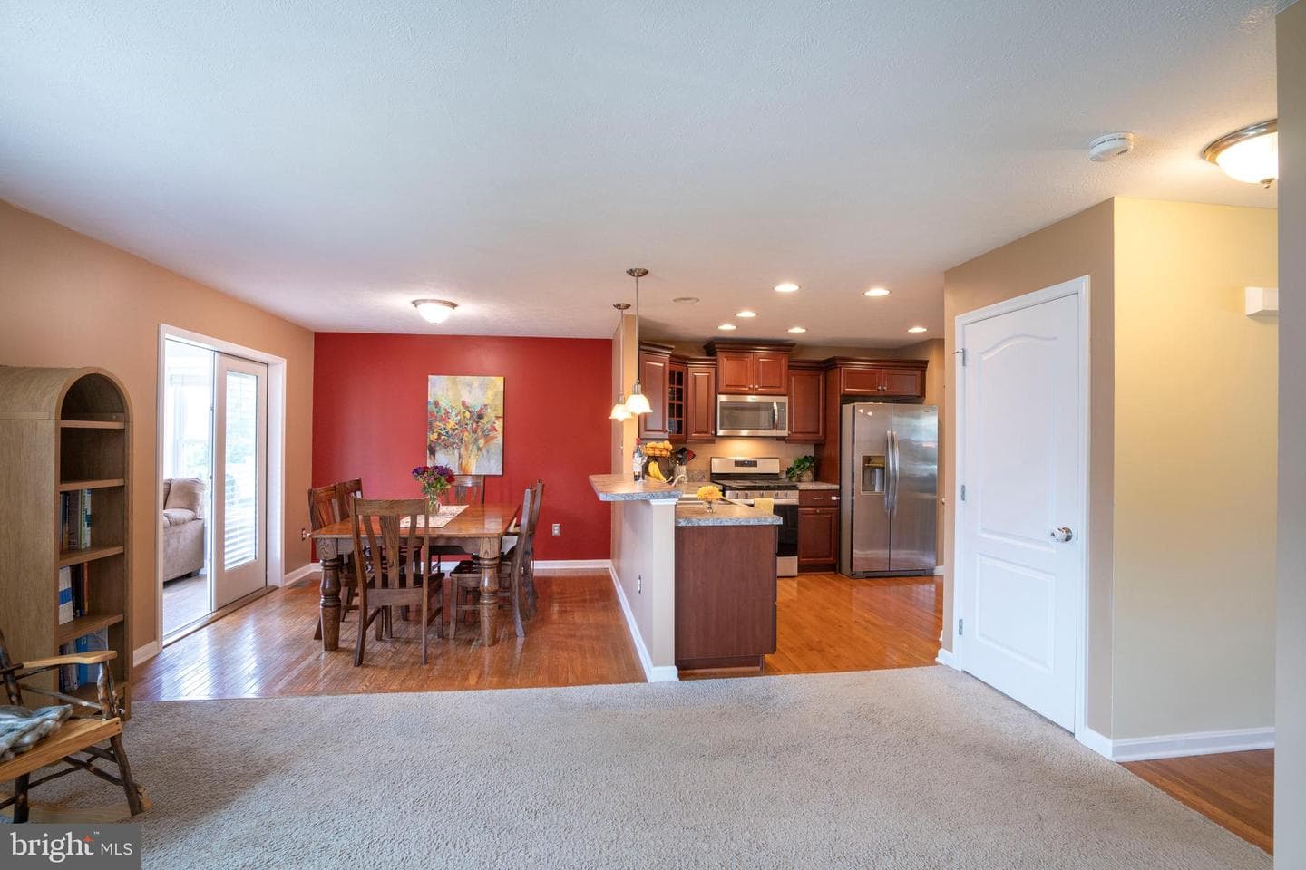 144 Garret Way photo 22