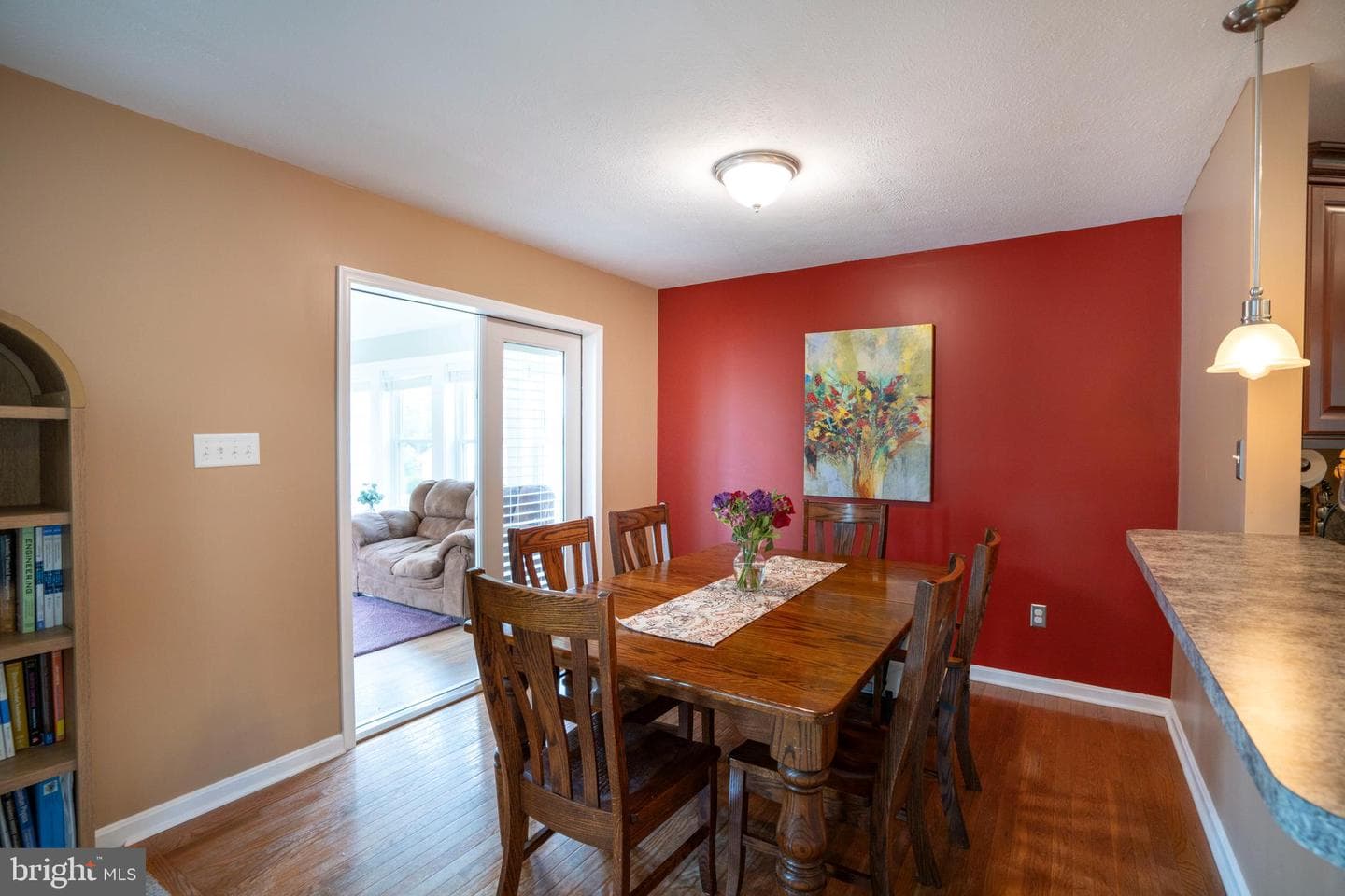 144 Garret Way photo 23