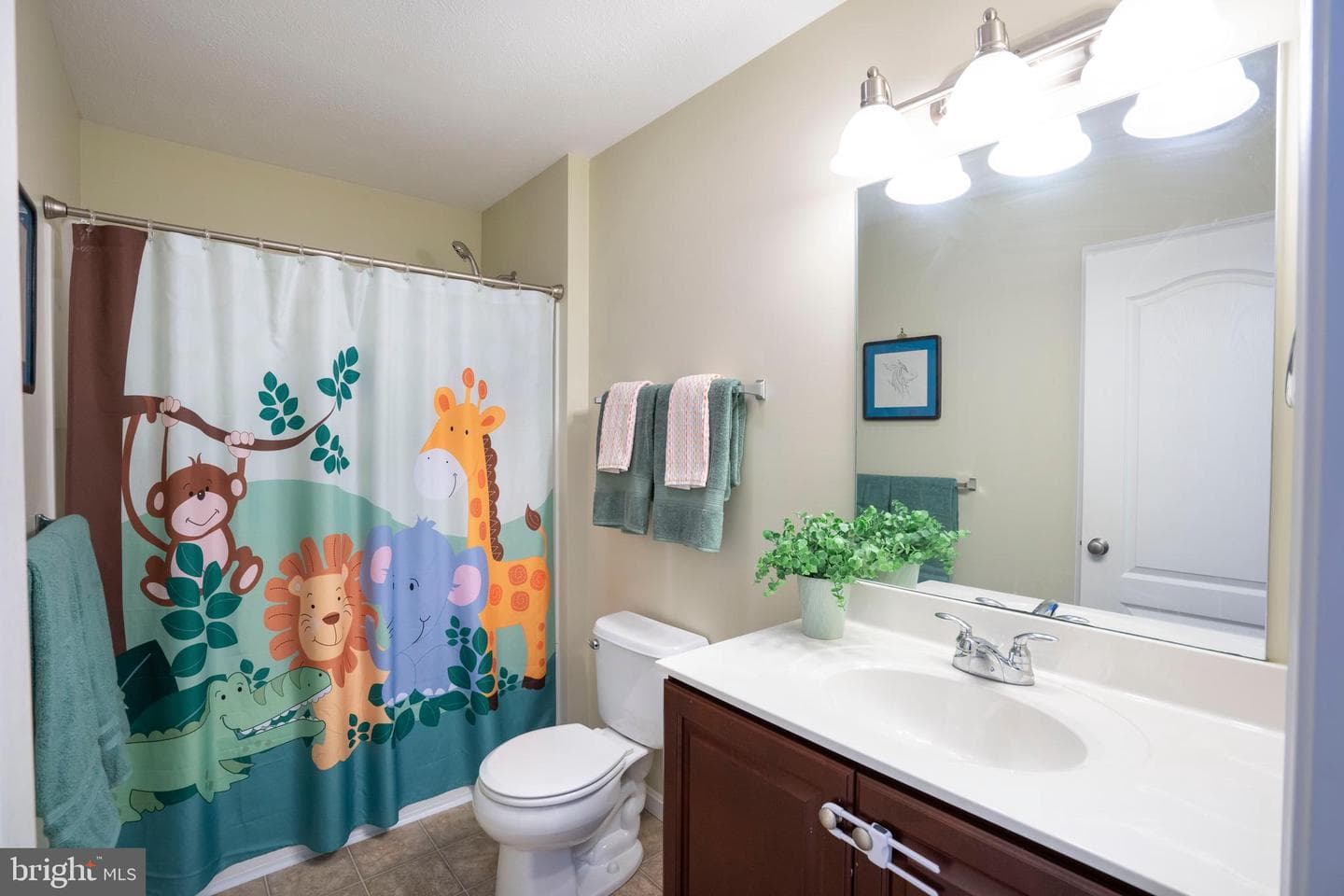 144 Garret Way photo 31