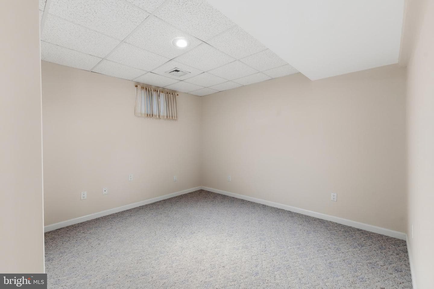 710 Tussey Lane photo 27