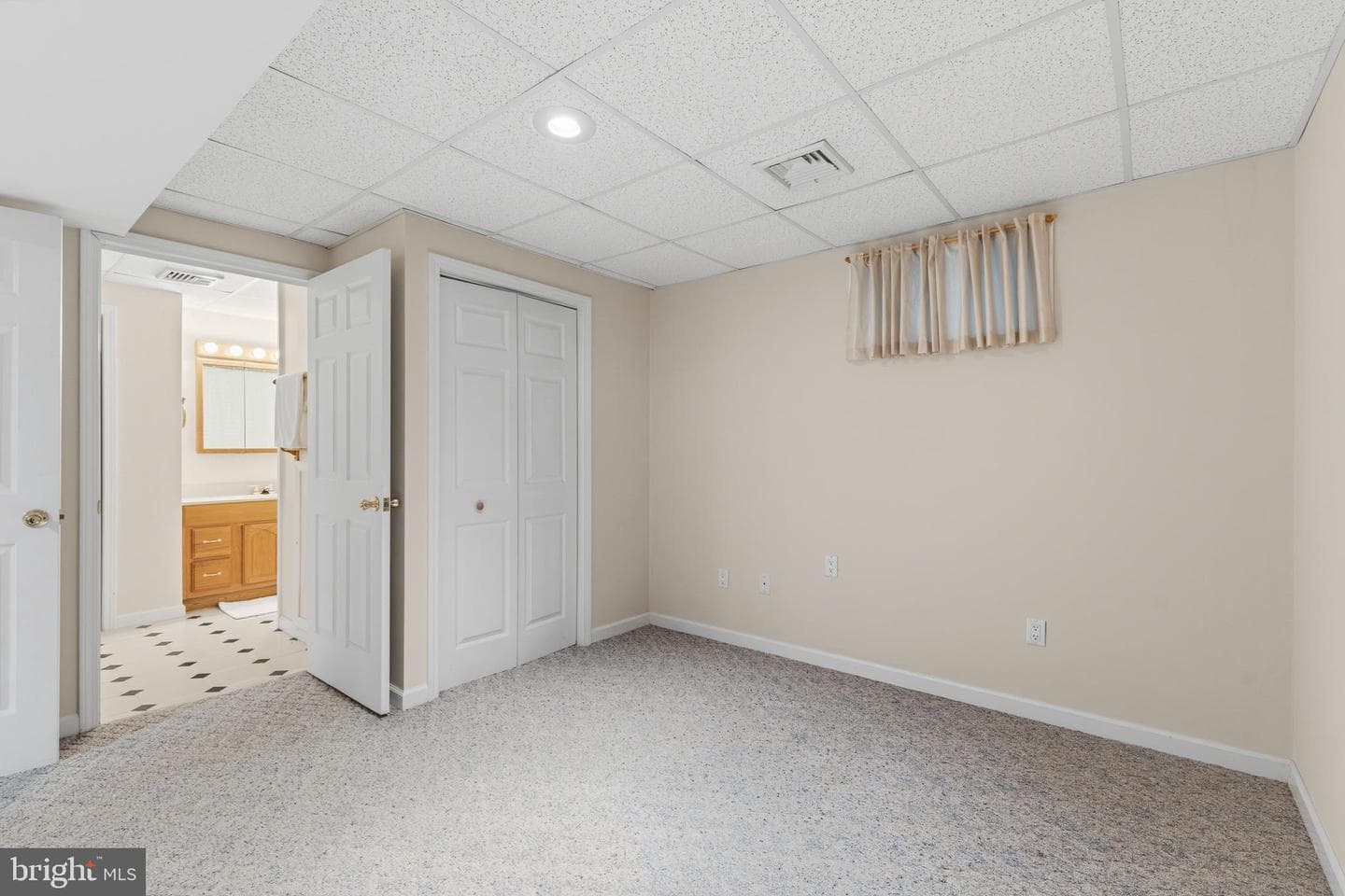 710 Tussey Lane photo 28