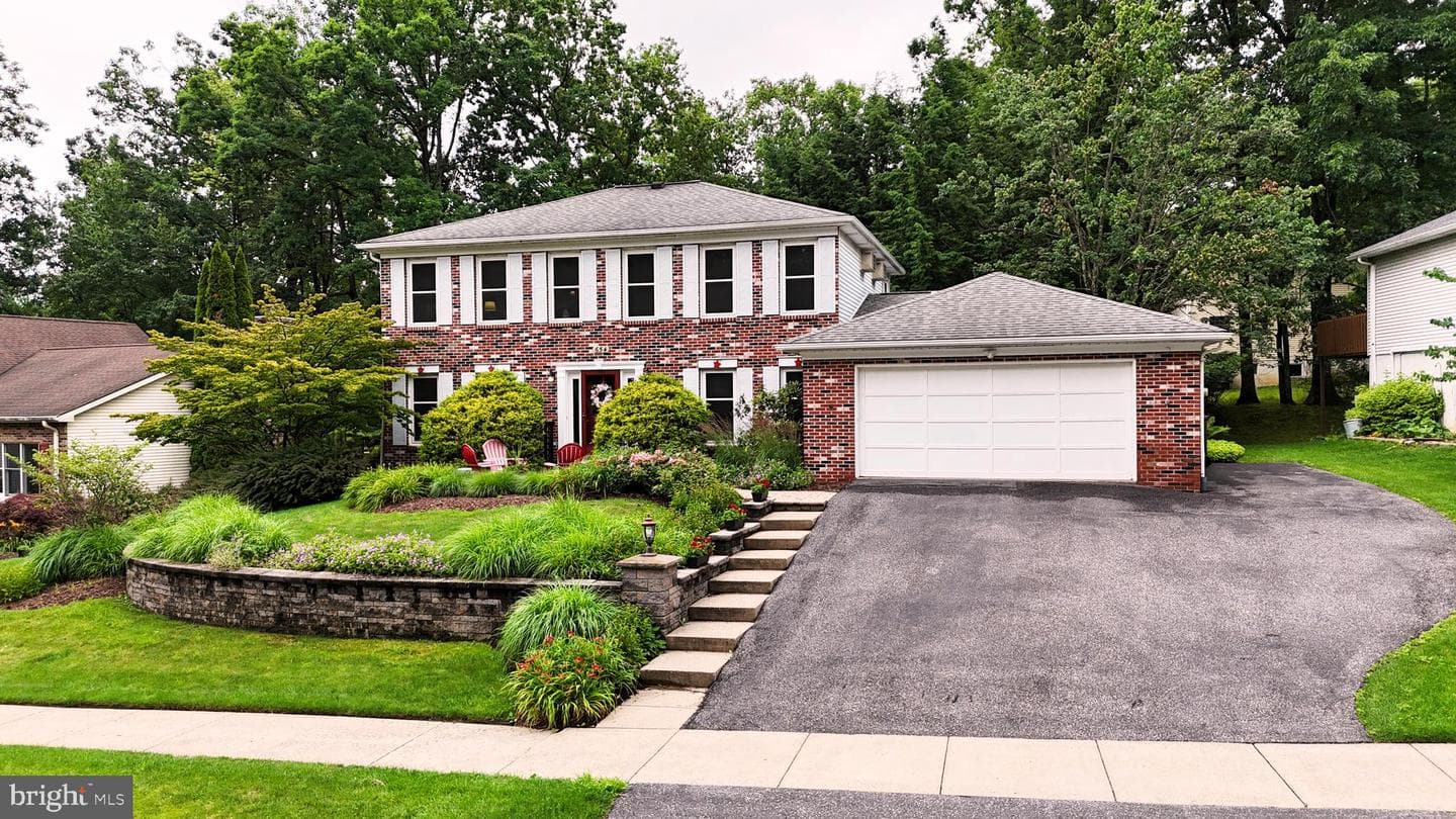 654 Stoneledge Road photo 1