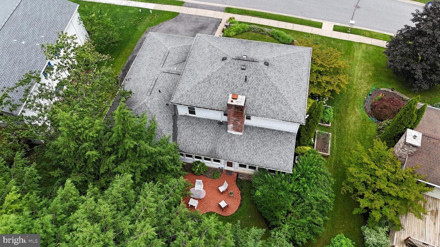 654 Stoneledge Road photo 11