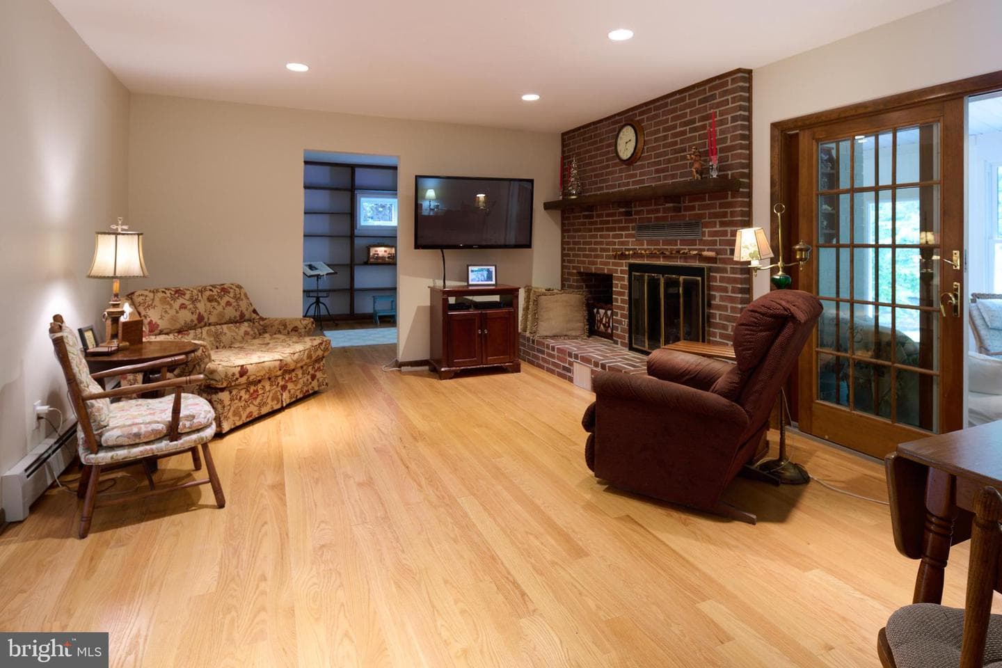 654 Stoneledge Road photo 37