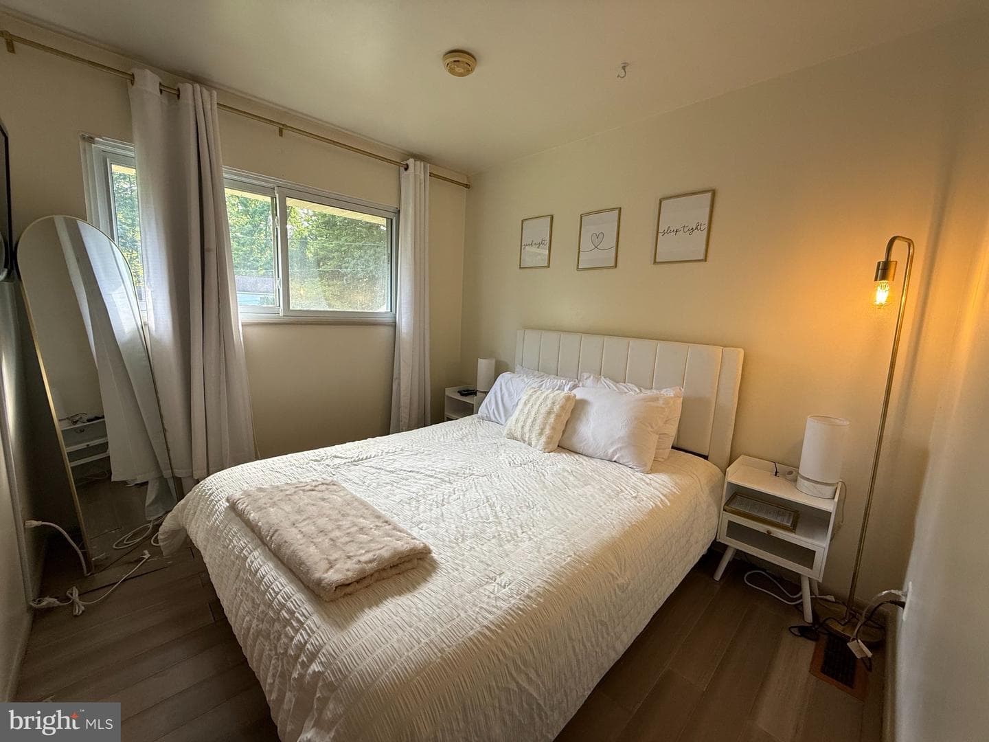 2042 Fairwood Lane photo 11