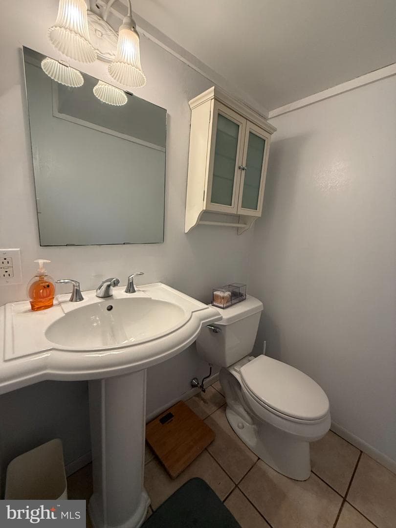 2042 Fairwood Lane photo 15
