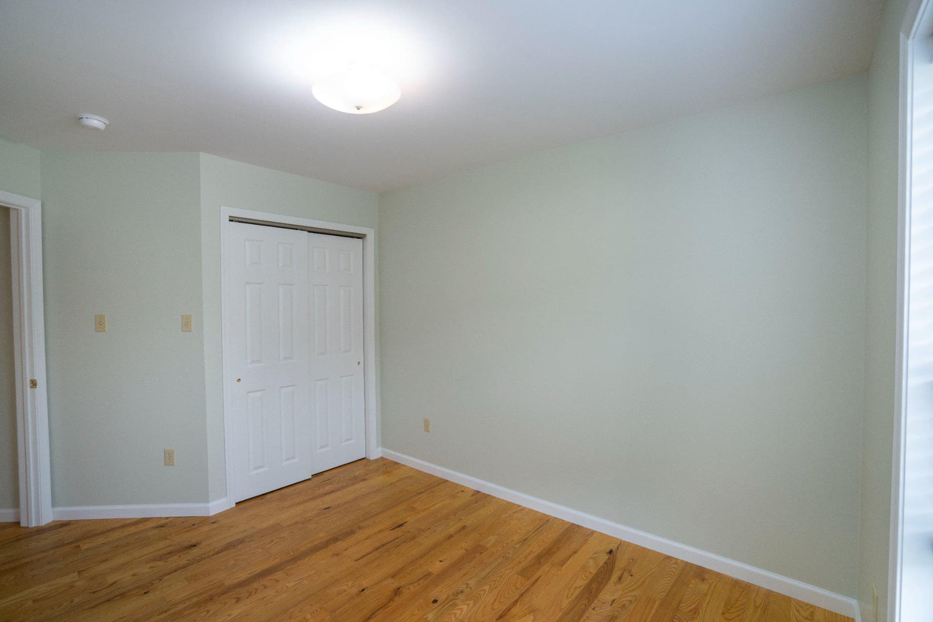 158 Mckivison Court photo 16