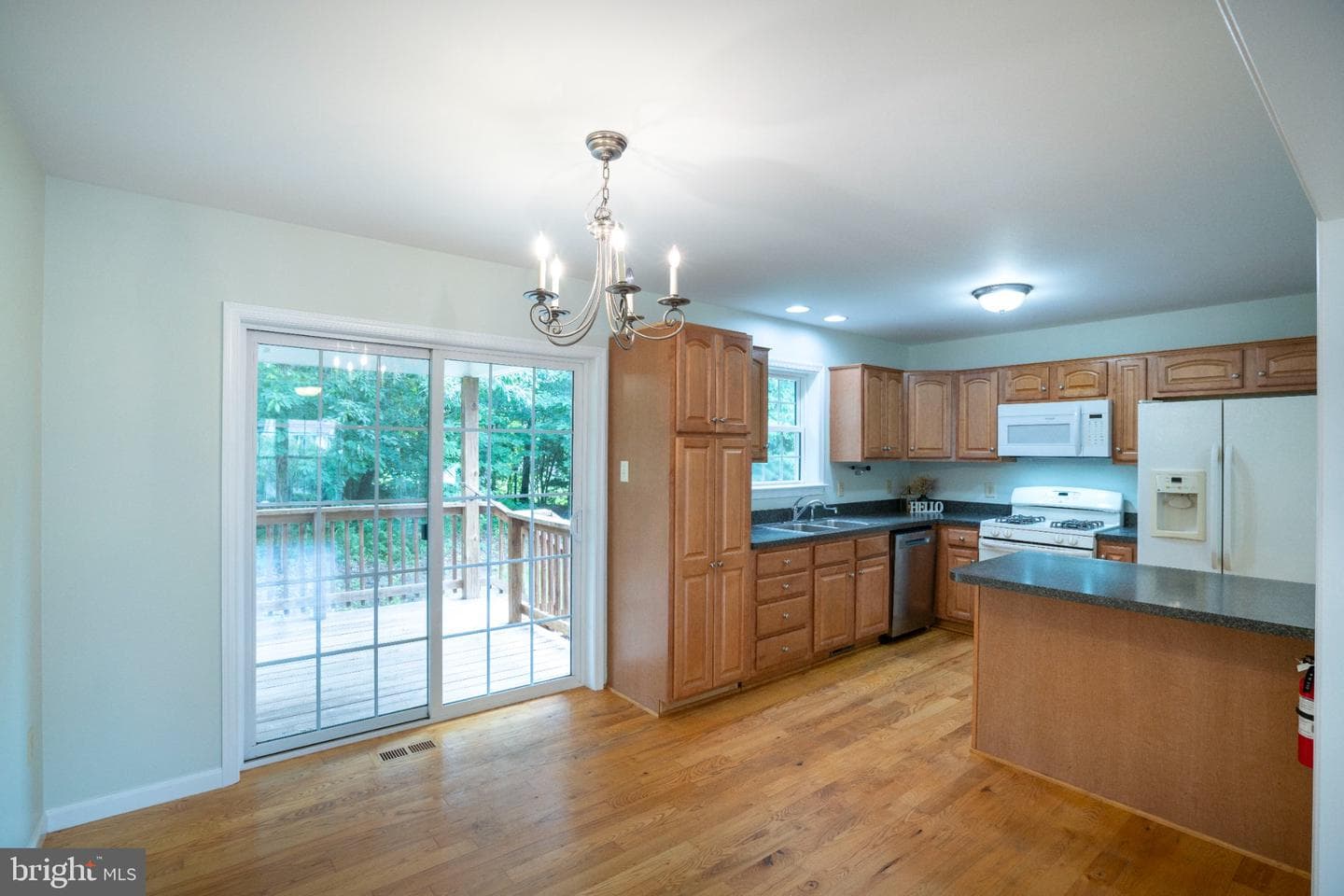 158 Mckivison Court photo 2