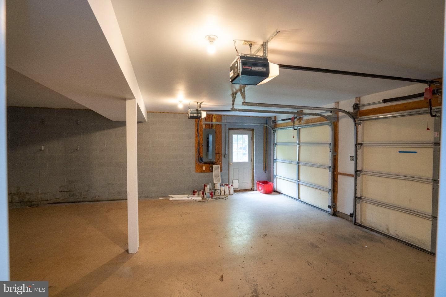 158 Mckivison Court photo 25
