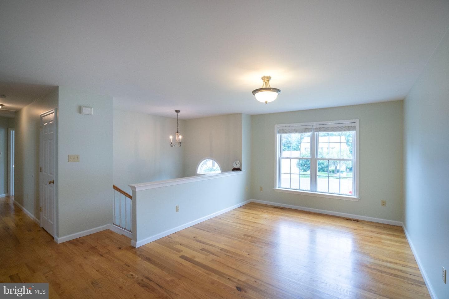 158 Mckivison Court photo 3