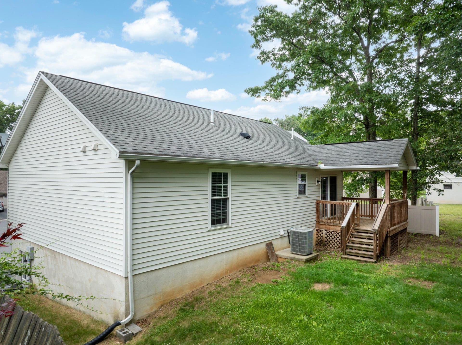 158 Mckivison Court photo 30