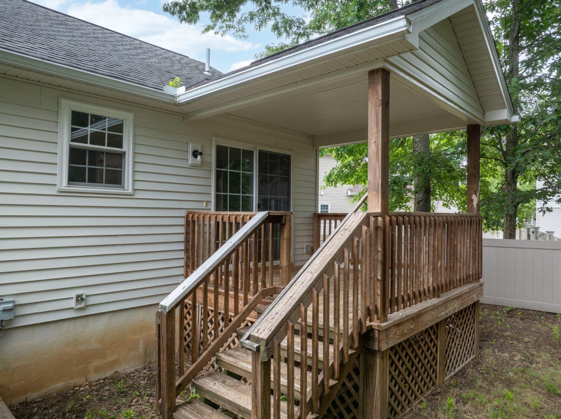 158 Mckivison Court photo 31