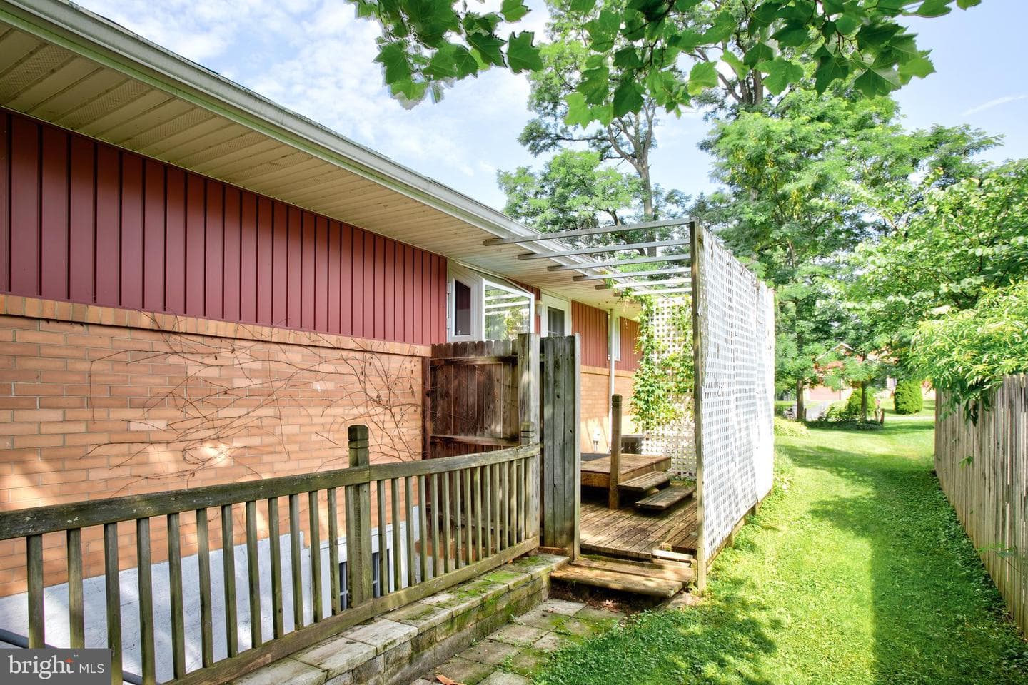 242 W Whitehall Road photo 46