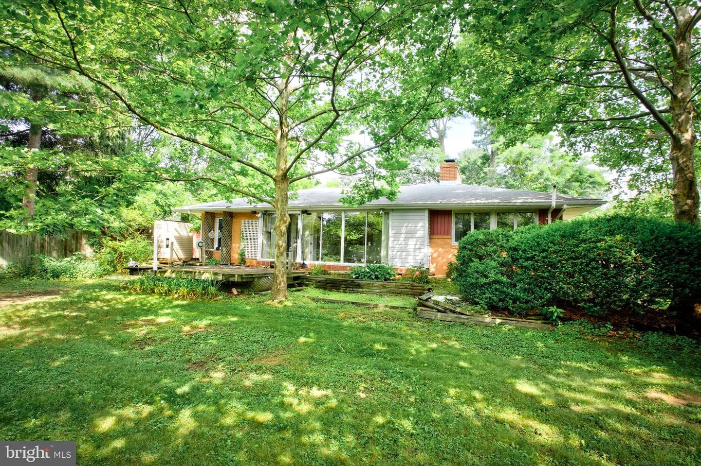 242 W Whitehall Road photo 47