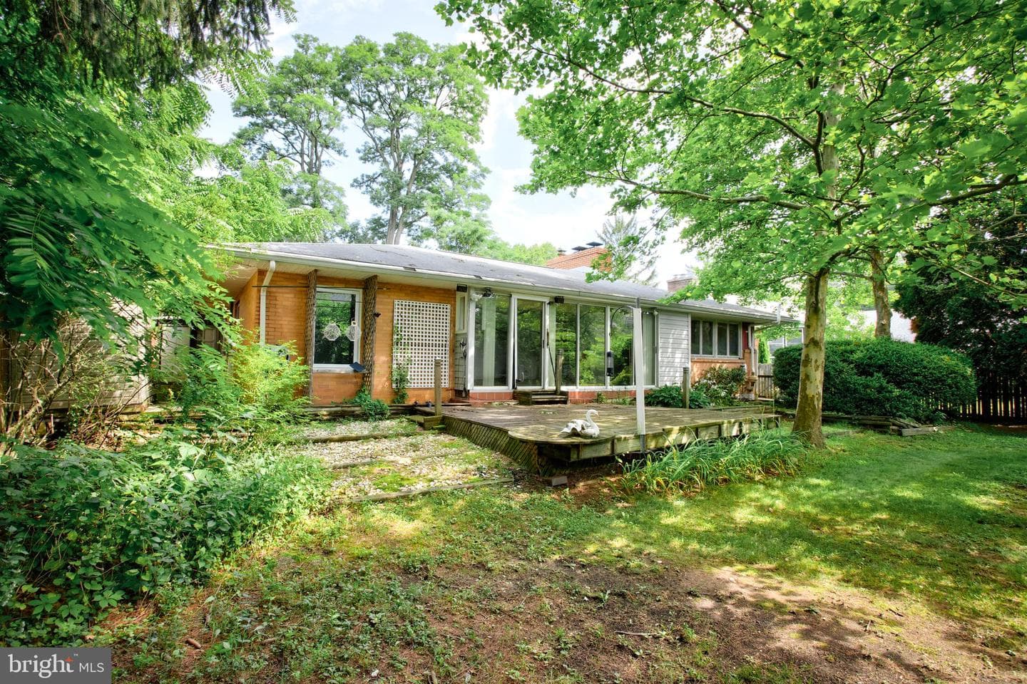 242 W Whitehall Road photo 48