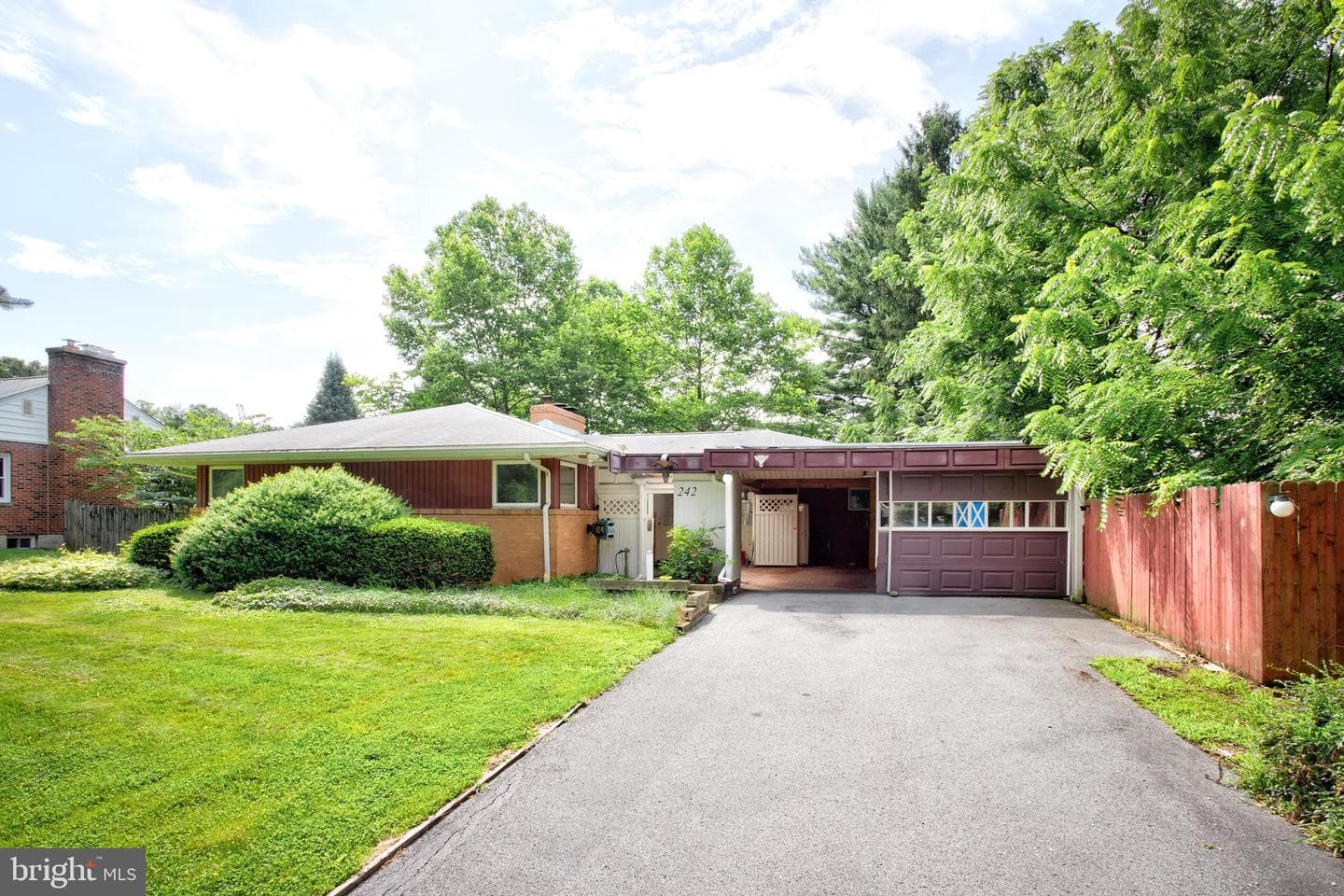 242 W Whitehall Road photo 52