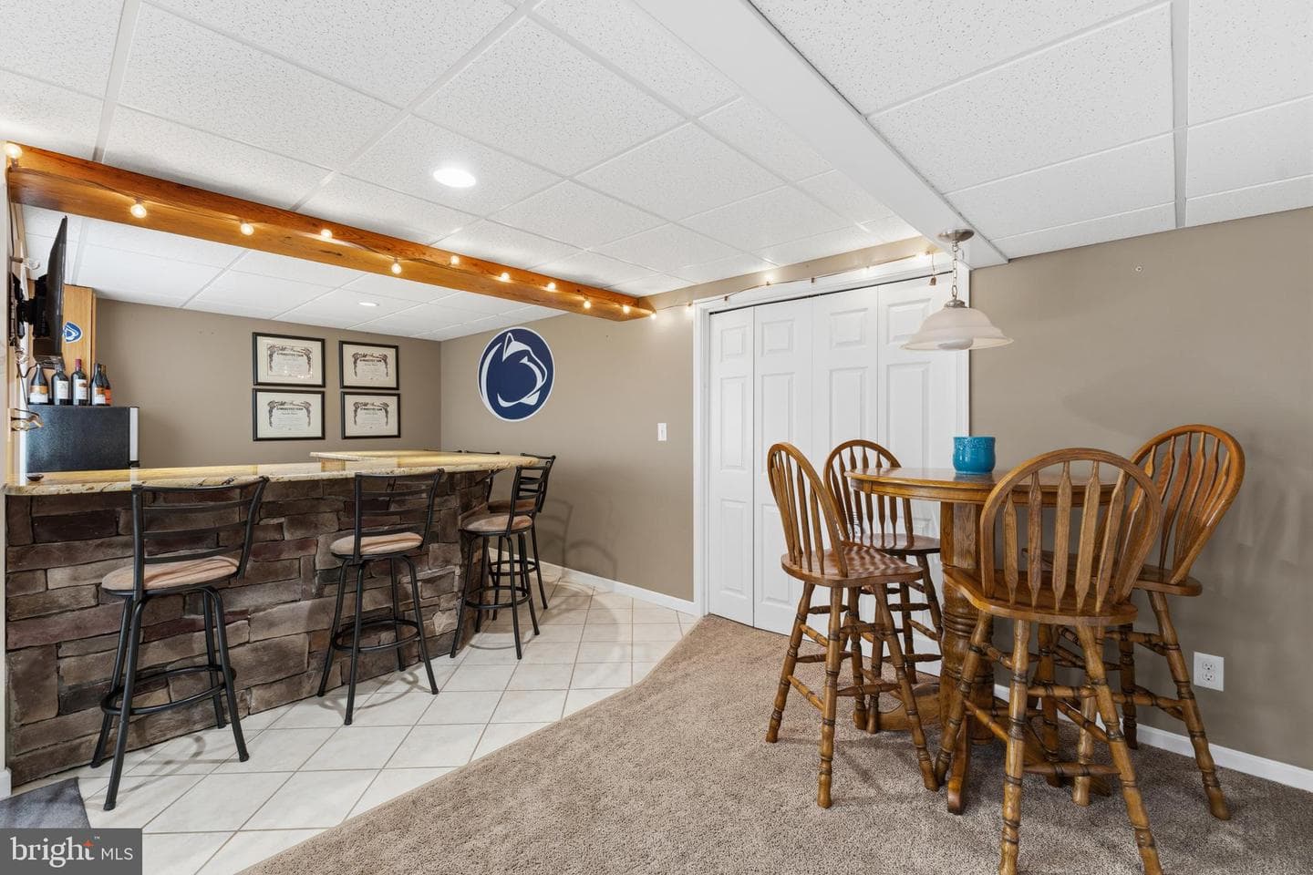 140 Exeter Lane photo 35