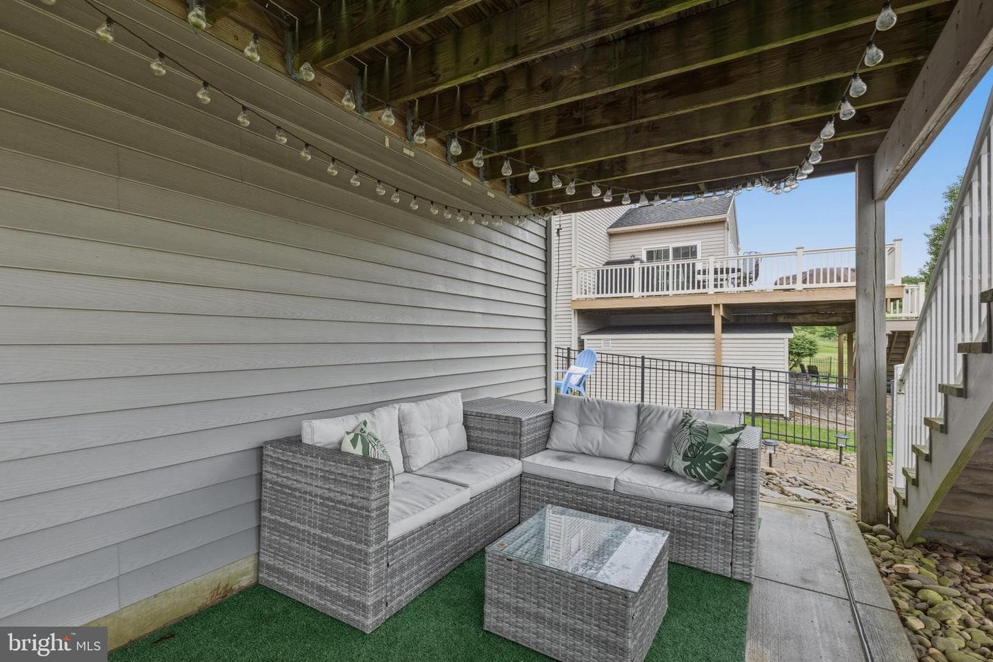 140 Exeter Lane photo 40